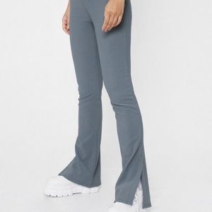 Brand new NastyGal flare split hem pants✨